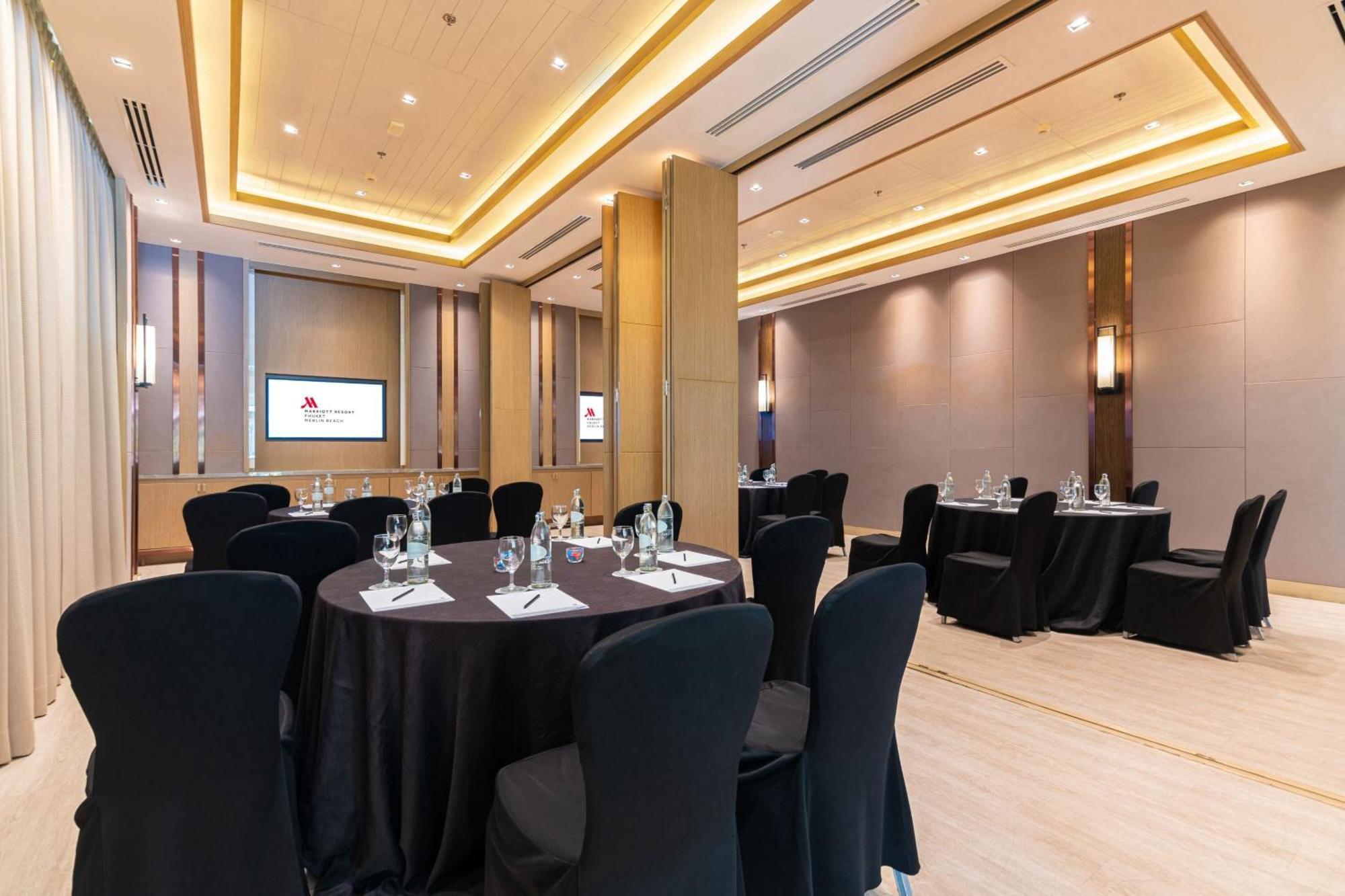 Khu nghỉ mát Phuket Marriott & Spa, Merlin Patong
