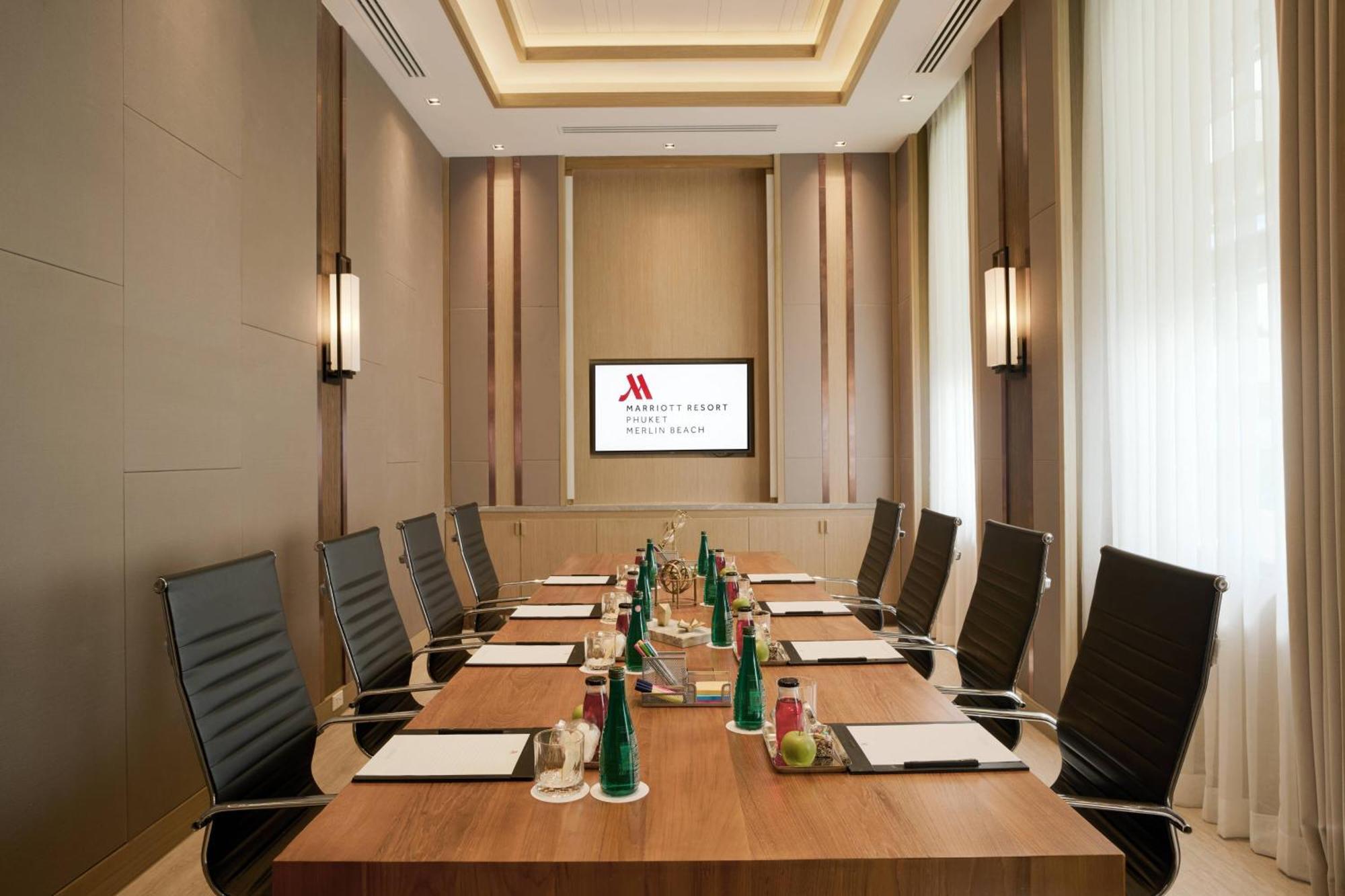 Khu nghỉ mát Phuket Marriott & Spa, Merlin