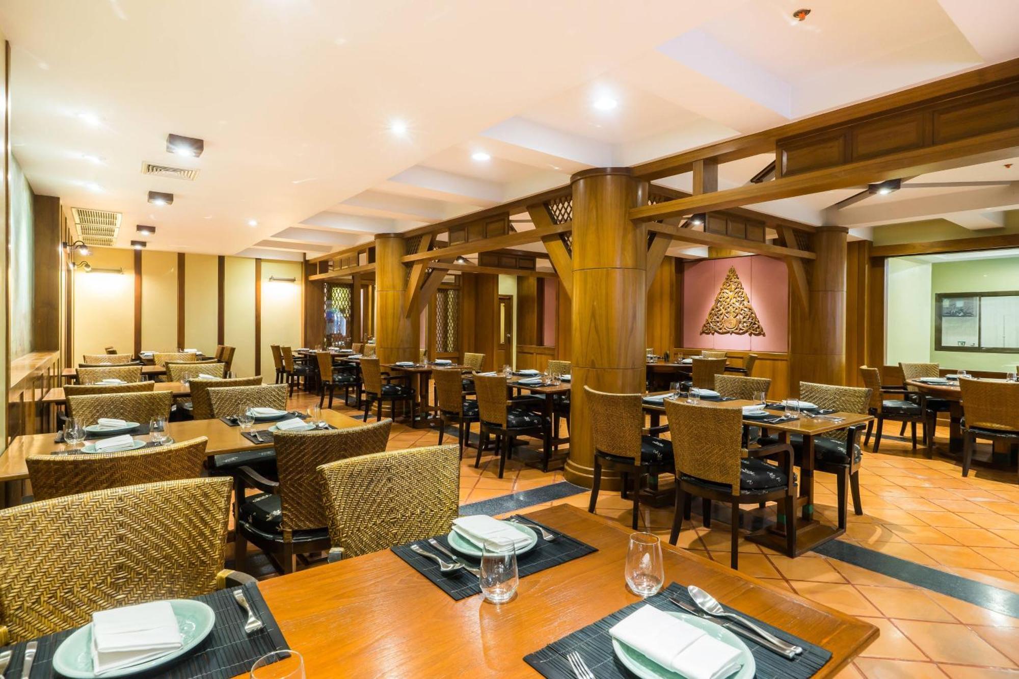 Phuket Marriott & Spa, Merlin Khu nghỉ mát