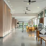 Phuket Marriott Resort & Spa, Merlin Beach